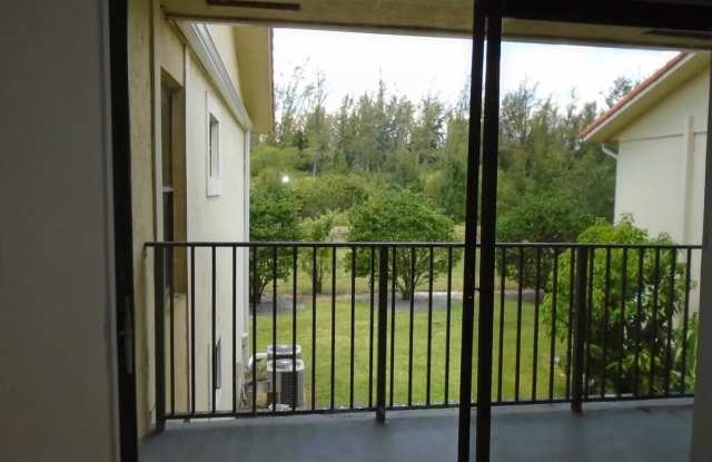 1421 WINDORAH Way Gallery 4
