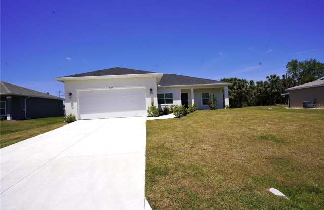 18415 KERRVILLE CIRCLE - 18415 Kerrville Circle, Port Charlotte, FL 33948
