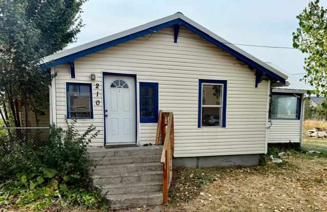 210 18th St photos photos