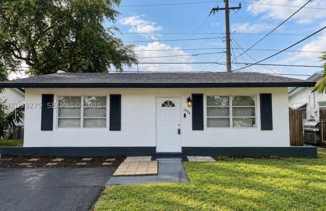 1904 NW 45th Ct Gallery 1
