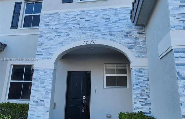1776 SE 27th Rd photos photos