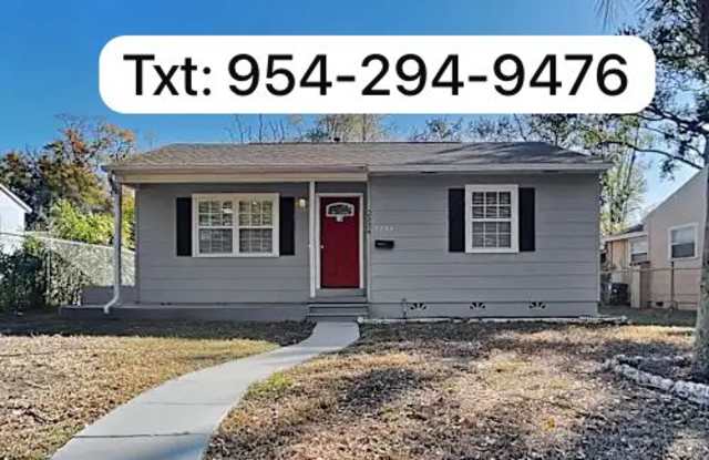 2320 Auburn St S photos photos