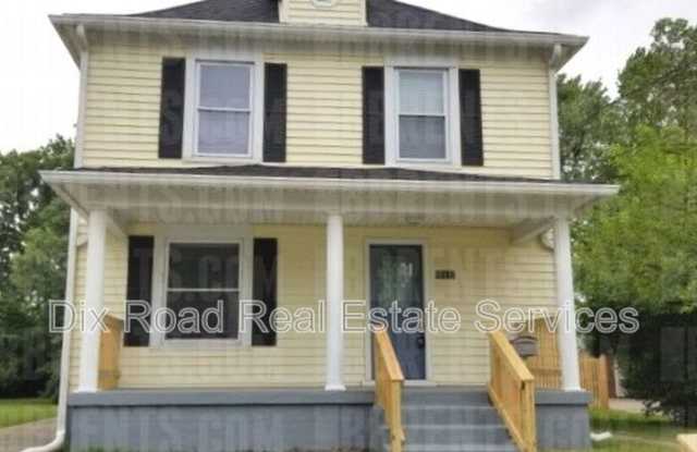 1007 Bellaire Avenue photos photos