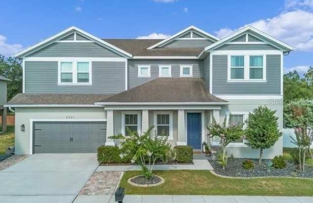 2021 REMEMBRANCE AVENUE - 2021 Remembrance Avenue, St. Cloud, FL 34769