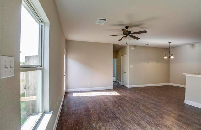 469 Canvas Court Gallery 2