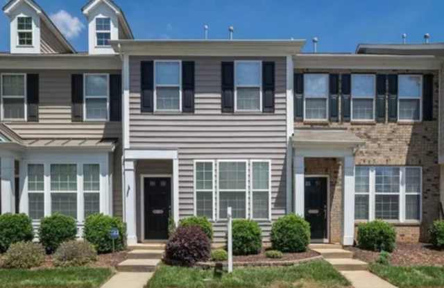 Charming 2BR Townhouse near DT Raleigh - 755 Cupola Drive, Raleigh, NC 27603
