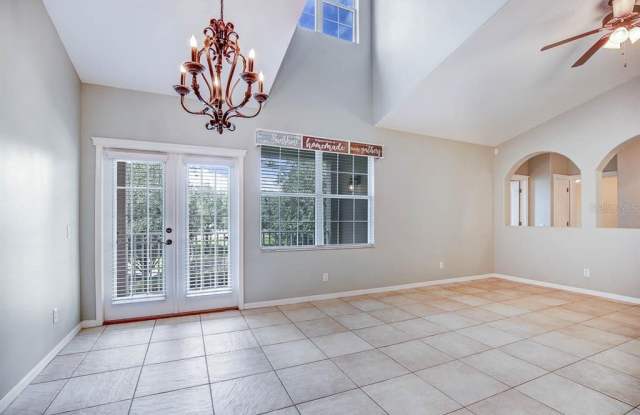 6036 FISHHAWK CROSSING BOULEVARD Gallery 4