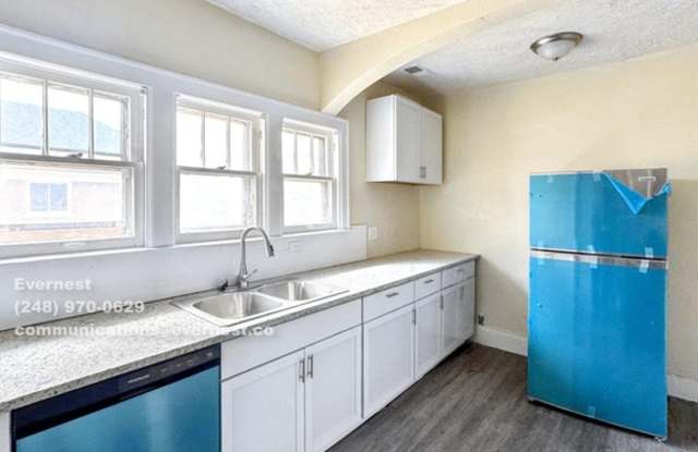 3745 West Grand Street photos photos