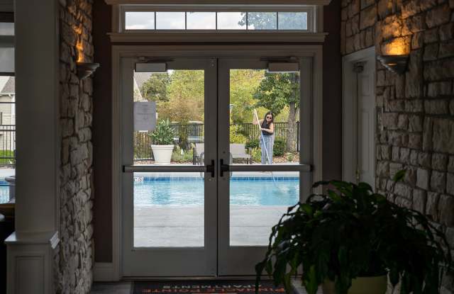 Pinnacle Pointe Apartments Gallery 2