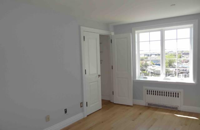 155 Bay Street, #LL Gallery 3