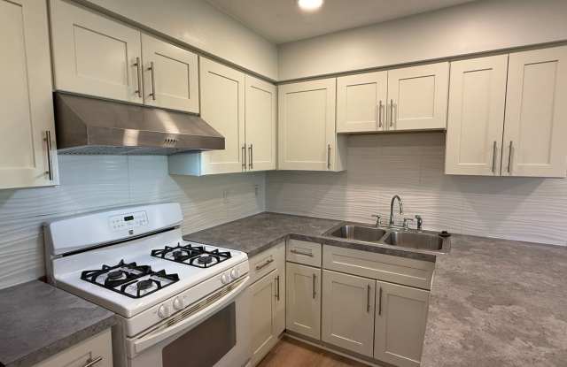 Updated Townhome in Coon Rapids!!  3bed/2bath Gallery 3