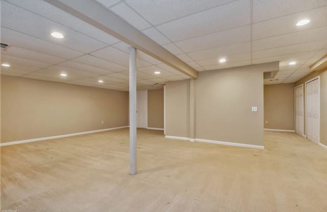 1257 Apple Creek Dr SE - 1257 Apple Creek Drive Southeast, Kentwood, MI 49546