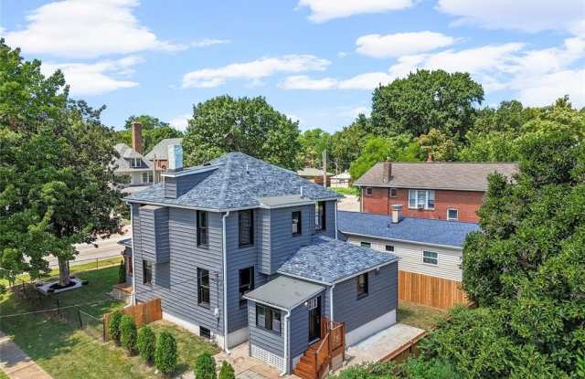 2118 McCausland Avenue Gallery 2