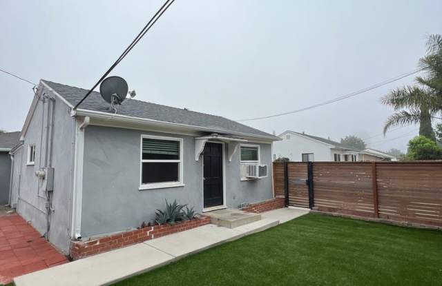 2022 Pomona Avenue #A - 2022 Pomona Avenue, Costa Mesa, CA 92627