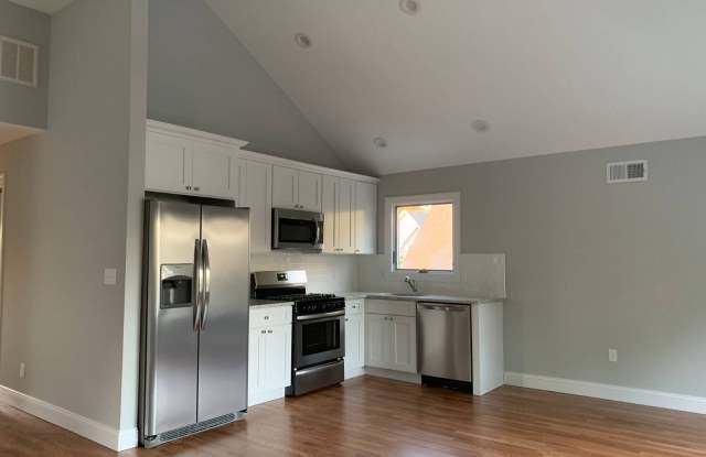 249 Purdy Ave photos photos