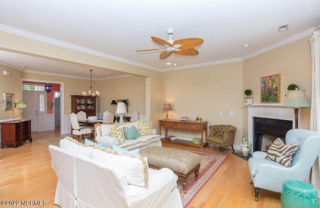 4925 Whitner Drive Gallery 4