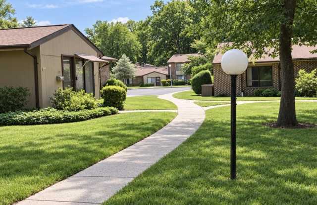 121 Lexington Court Gallery 1