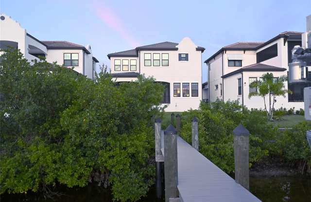1056 SEAGRAPE Drive Gallery 3