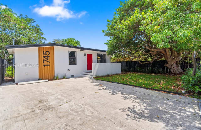 1745 NW 151st St photos photos