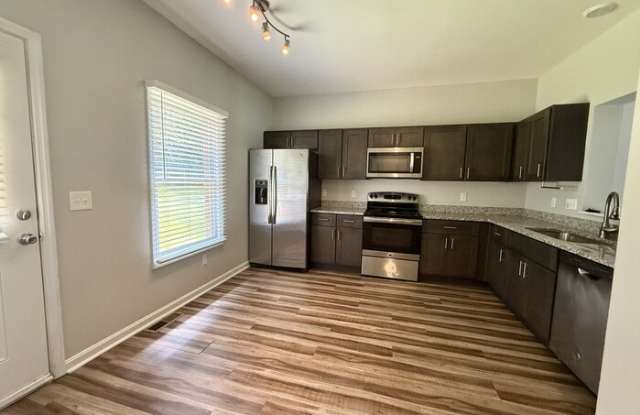643 West 19th Street photos photos