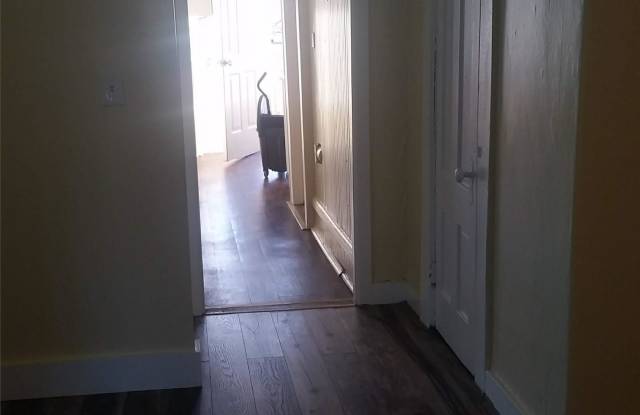 16 Bellevue Street - 3rd Floor Gallery 3