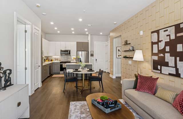 The Waylon Apartments & Townhomes Gallery 2