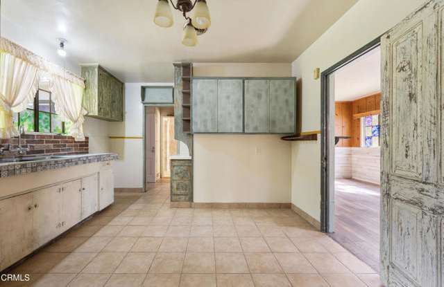 10630 Hillhaven Place Gallery 3