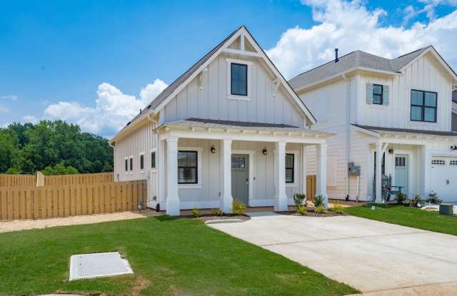 1 Bedroom Home with Private Driveway and Fenced Backyard photos photos