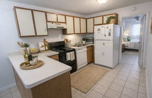 True 1 Bedroom Overlooking Doak Campbell Gallery 3