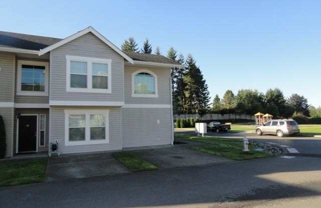 Beautiful!!! 3 Bedroom, 1 3/4 Bath Condo in Puyallup!!! Gallery 3