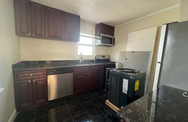 256 Columbus Ave - 256 Columbus Avenue, Woodbridge, NJ 07095