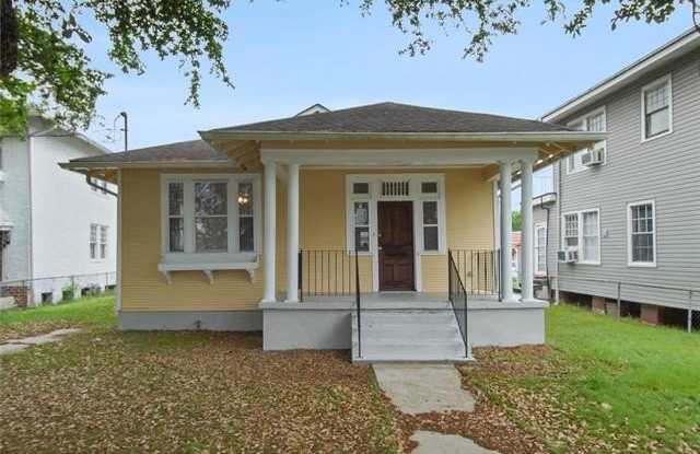 4211 S BROAD Street photos photos