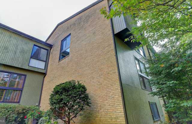 3137 GUYSBOROUGH DRIVE Gallery 2
