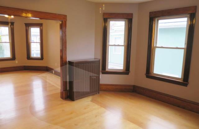 26 Michigan Avenue Gallery 4