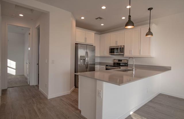 Brand New luxurious Model Home in Warner Meadows! photos photos