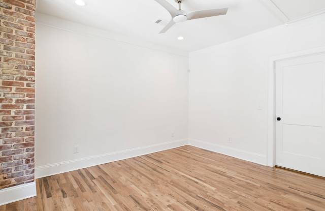 512 Ralph McGill Boulevard Northeast - 4 Gallery 2