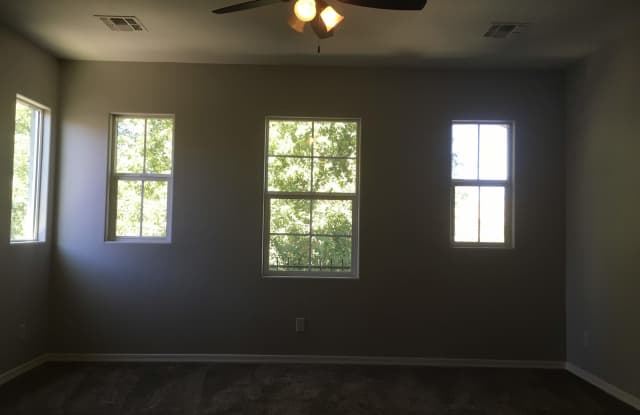 4131 E TULSA Street Gallery 4