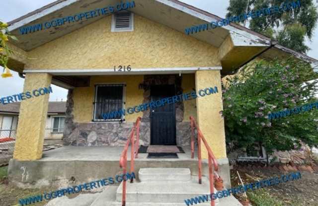 Rent Ready / / Charming 3 Bedoom Home with HUGE Backyard / One Car Garage - 1216 North Acacia Avenue, Compton, CA 90222