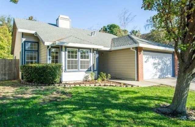 3 Bed | 2 bath | 1620 SF | 2 Car Garage | Single Story | Tenant pays $175 for WS | Includes Gardener photos photos