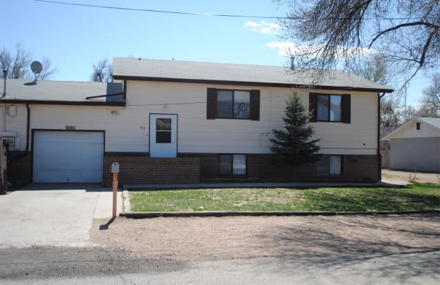 702 38th St - 702 38th Street, Evans, CO 80620