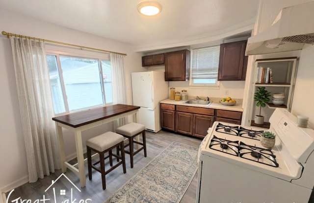 Lovely 3 Bedroom 2 Bathroom now available for rent! Gallery 4