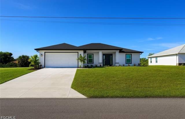 402 NE 31st Terrace - 402 Northeast 31st Terrace, Cape Coral, FL 33909