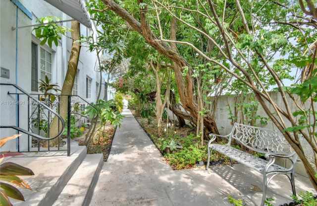 1619 Meridian Ave photos photos