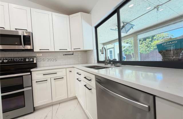 20888 Sugarloaf Ln Gallery 3