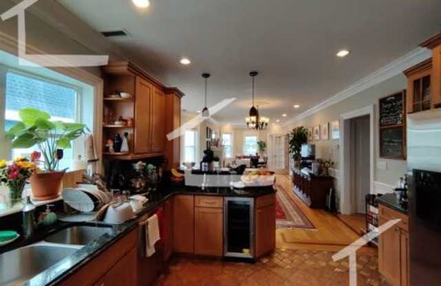 Charming 4 Bedroom-No Broker Fee photos photos