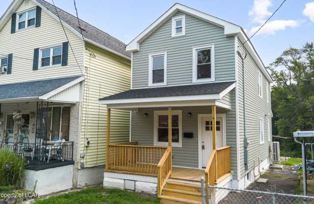 470 Beaumont Street photos photos