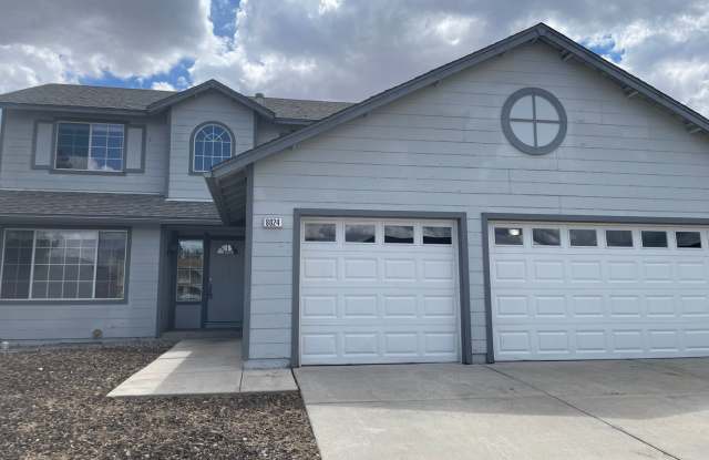4 bedroom 2 1/2 bath 3 car garage Gallery 3