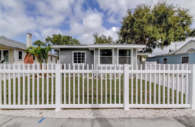 244 SCOTLAND STREET - 244 Scotland Street, Dunedin, FL 34698