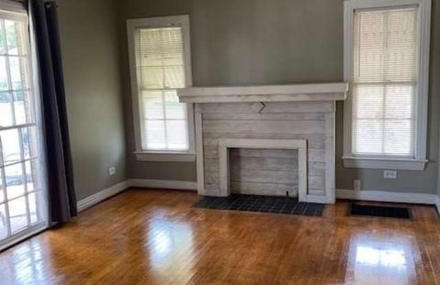 6103 Morningside Avenue Gallery 4
