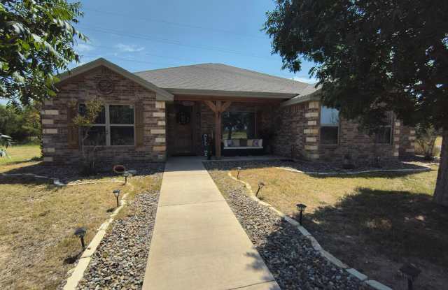 Elegant 4 bedroom, 2 bath home In The Trails COMING SOON! Gallery 1